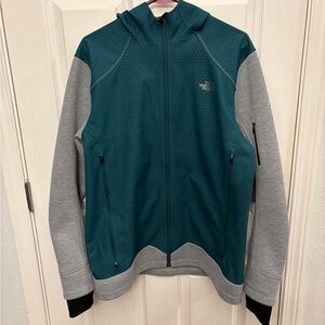 North Face Hiking Outdoor Hooded Zip-up Jacket